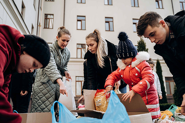 Die Diözese Ivano-Frankivsk, die die Lebensmittel organisiert hat, ist Projektpartner von Renovabis.