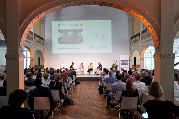 Die Veranstaltung fand in der Villa St. Elisabeth in Berlin statt. 