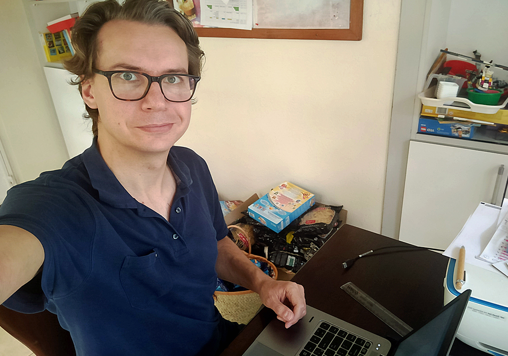 Matthias Eder im Home Office in Nairobi